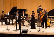 �A�C�f�����C���h�E�A�[�c�E�A�J�f�~�[ 